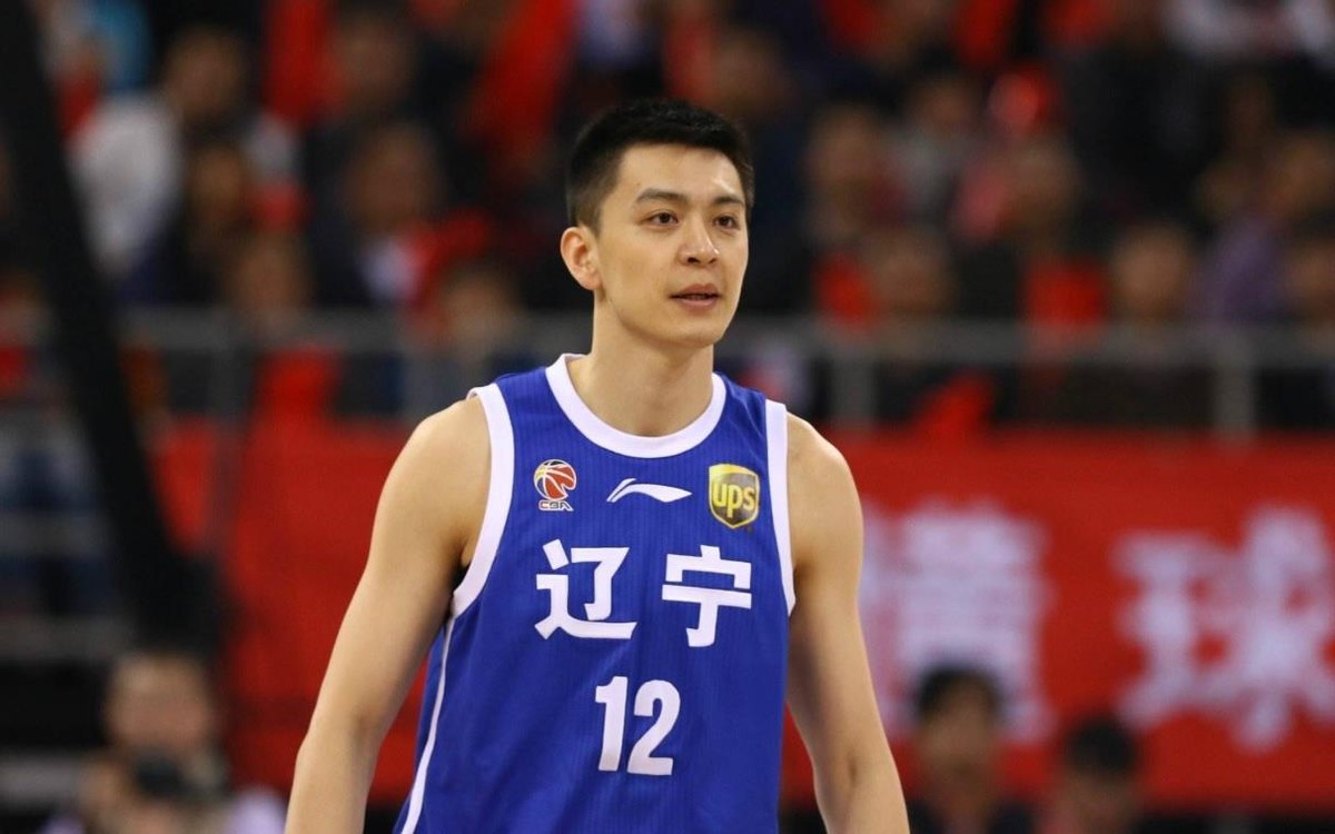 篮球儒帅杨鸣白马少年到暴躁老哥