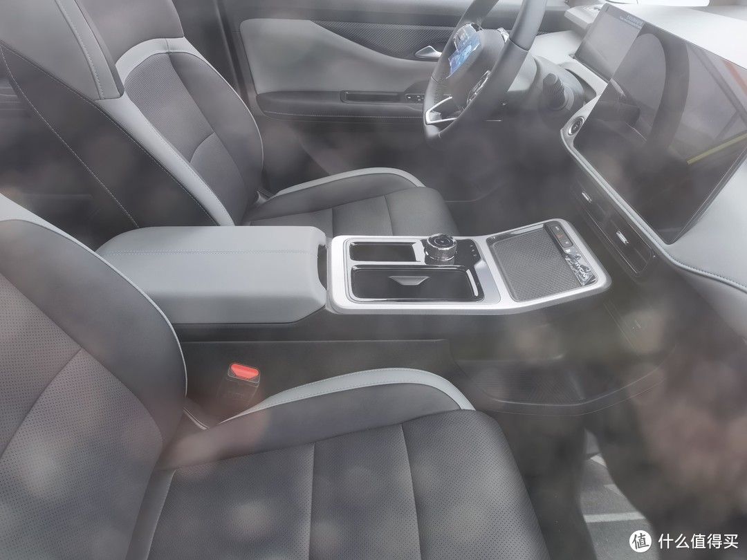 埃安Y提车及一个月使用体验—人到中年的换车故事