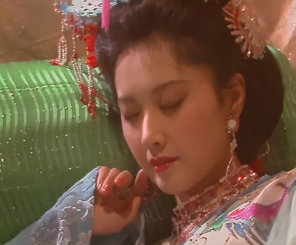 50年代出生的内地女明星，总有一种蓬勃生命力的美，璀璨夺目