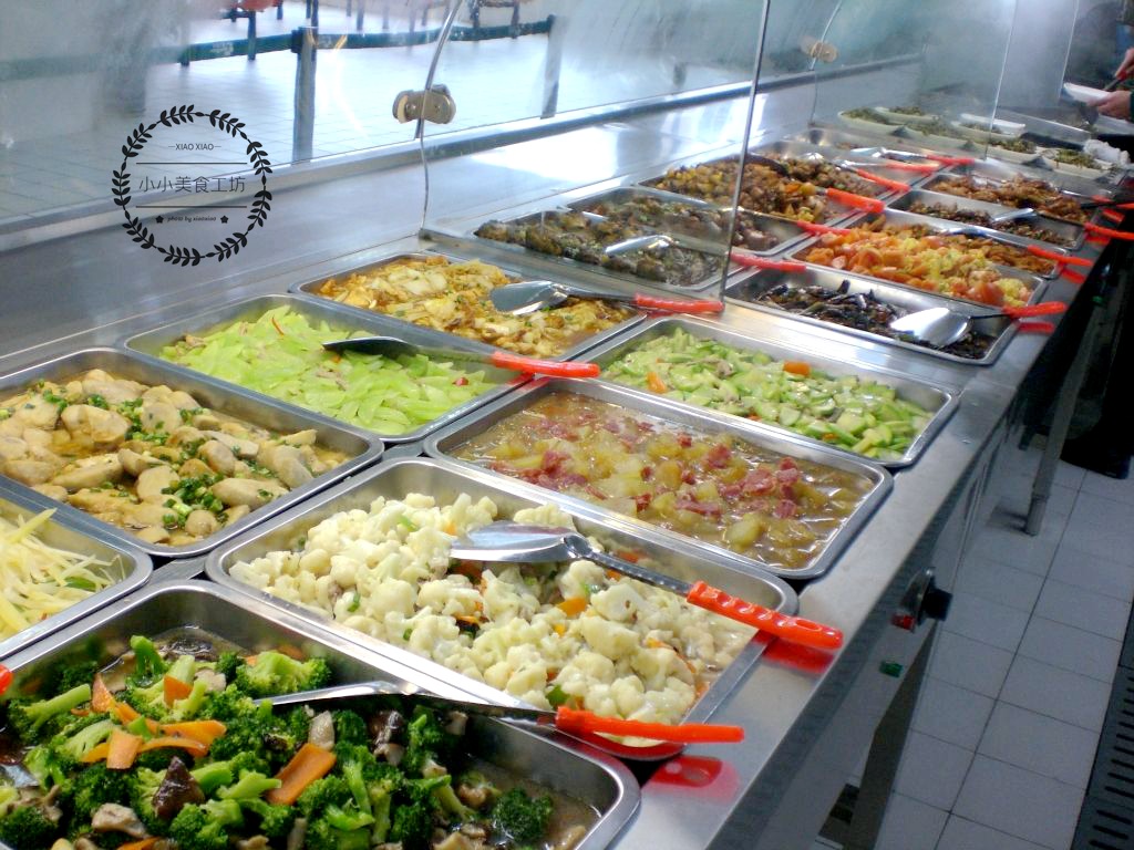 上海朋友晒食堂“饭菜”，在朋友圈火了，网友：招人吗？管吃就行