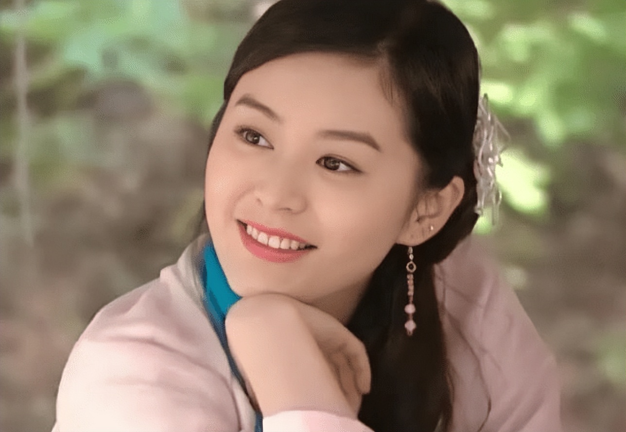 红得快、凉得也快，这五位“风光不再”的女星真是太可惜了