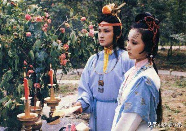 红楼梦：宝玉和黛玉的爱情悲剧，早已写在他们的初会里