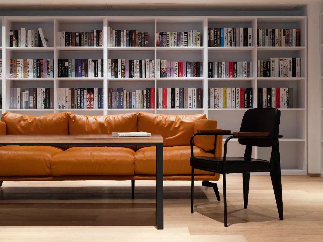 杭州吴越画室：2023届「定制班」招生简章，开启艺术的大门