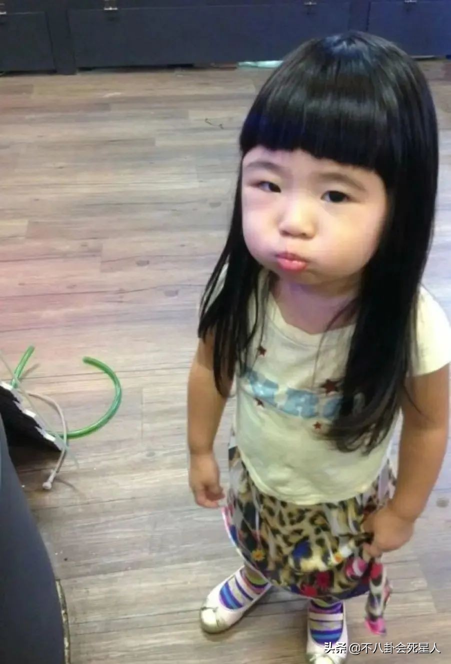 《爸哪》8位变化大的女孩，王诗龄减肥20斤变尖脸，曹格女儿成熟