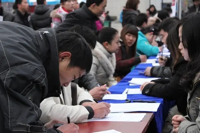 我国“供不应求”的5个专业，企业给30万年薪，还抢不到毕业生