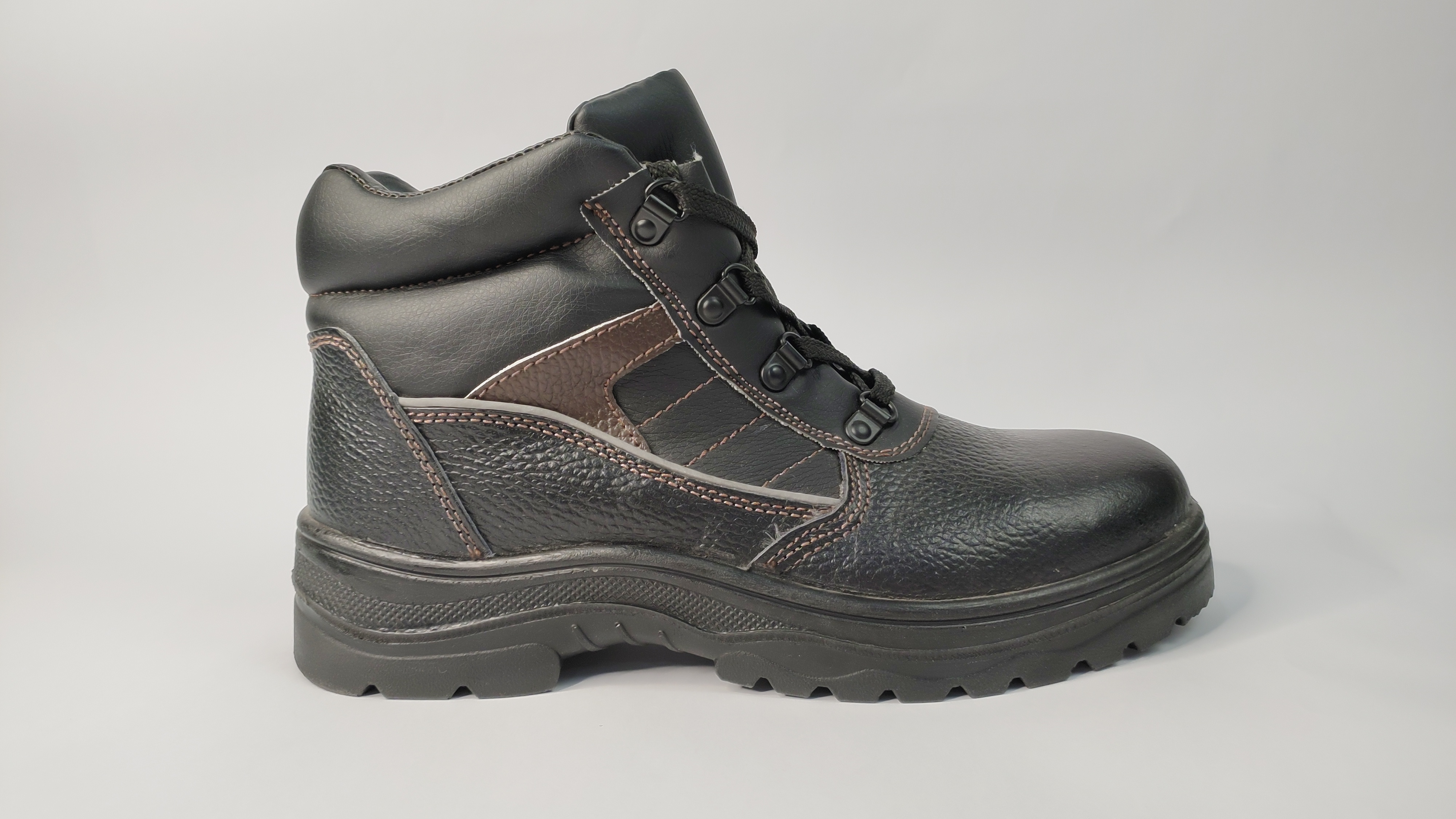 制造业工厂采购劳保鞋须知 - 114货源网