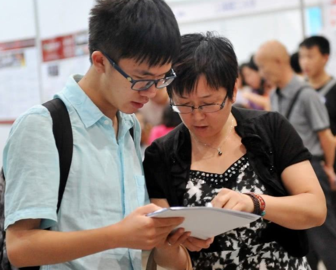 江苏这所大学越来越冷清，曾经深受学生青睐，如今排名遭遇滑铁卢