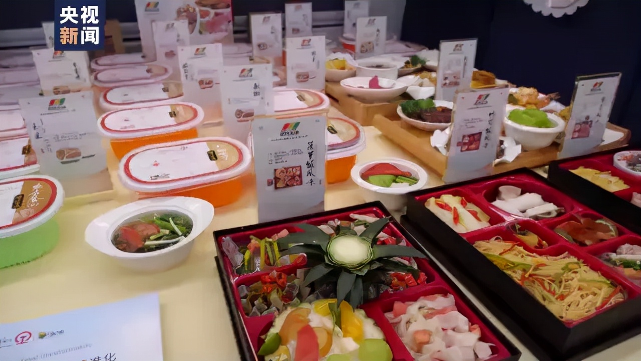 感染链延长！又一地本土确诊+1，2人初筛阳性丨我国疫情防控进入第三阶段丨故宫年票紧急停售