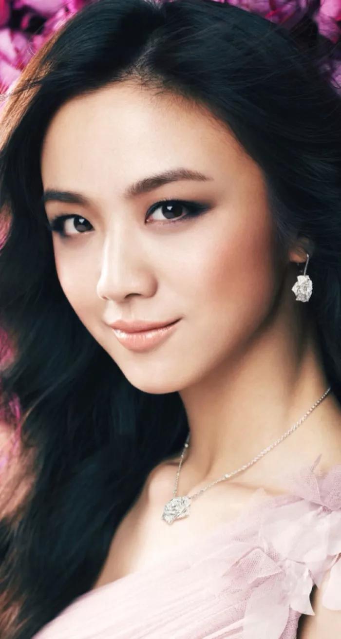 汤唯：随性率真，气质独特，唯美迷人