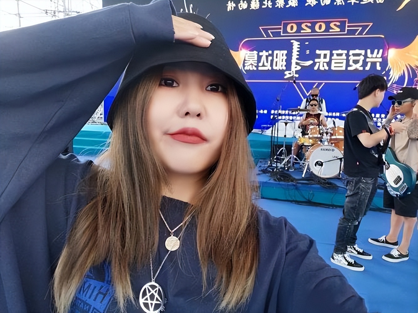 14位名人一个月内接连离世，有人寿终正寝，有人却死因蹊跷