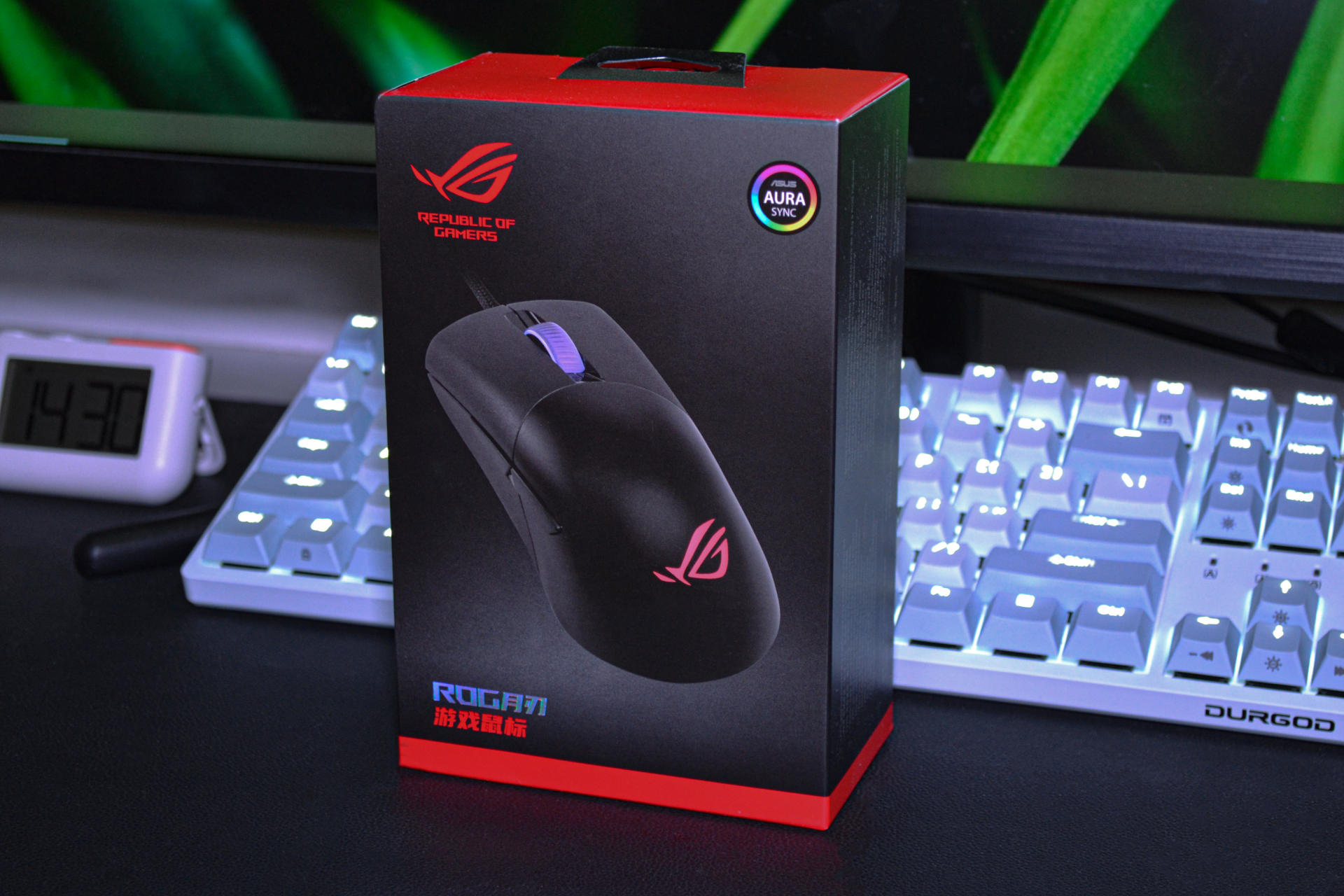 轻度日常玩家陷入电竞信仰 ROG玩家国度月刃游戏鼠标