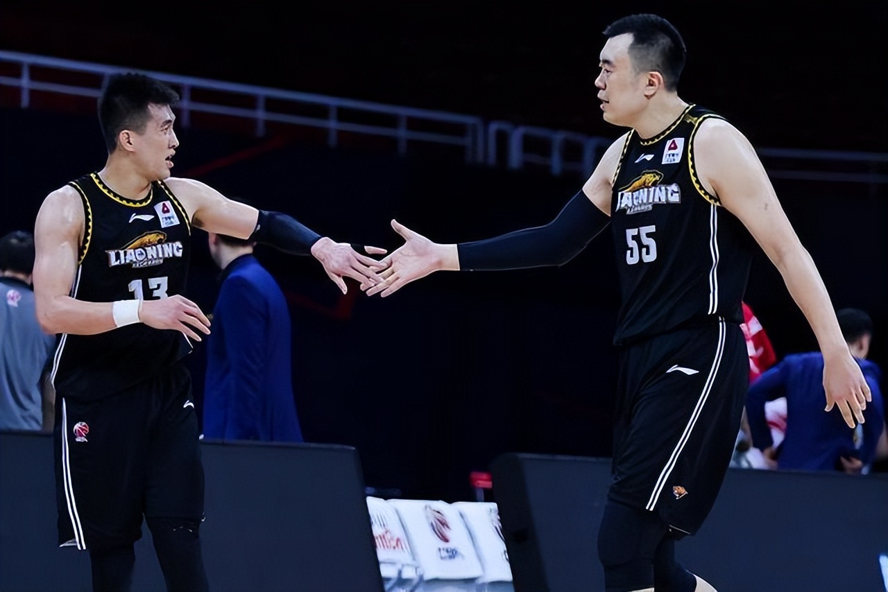 为什么cba不给郭艾伦mvp(郭艾伦无缘FMVP原因浮出水面，不是实力，也不是运气)