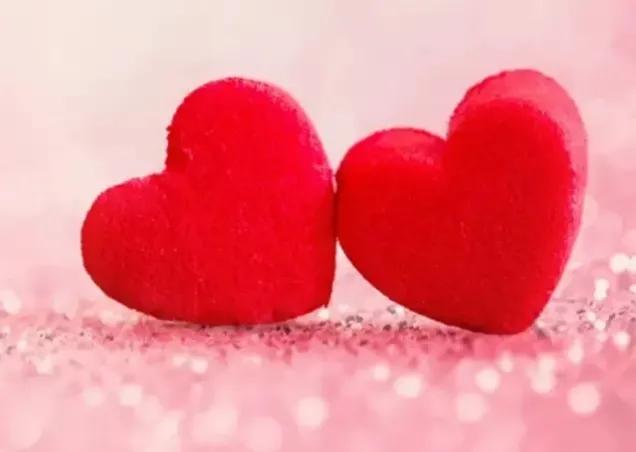 你闯进我心海,我爱你入心入骨;爱你痴心不改,想你等你陪伴