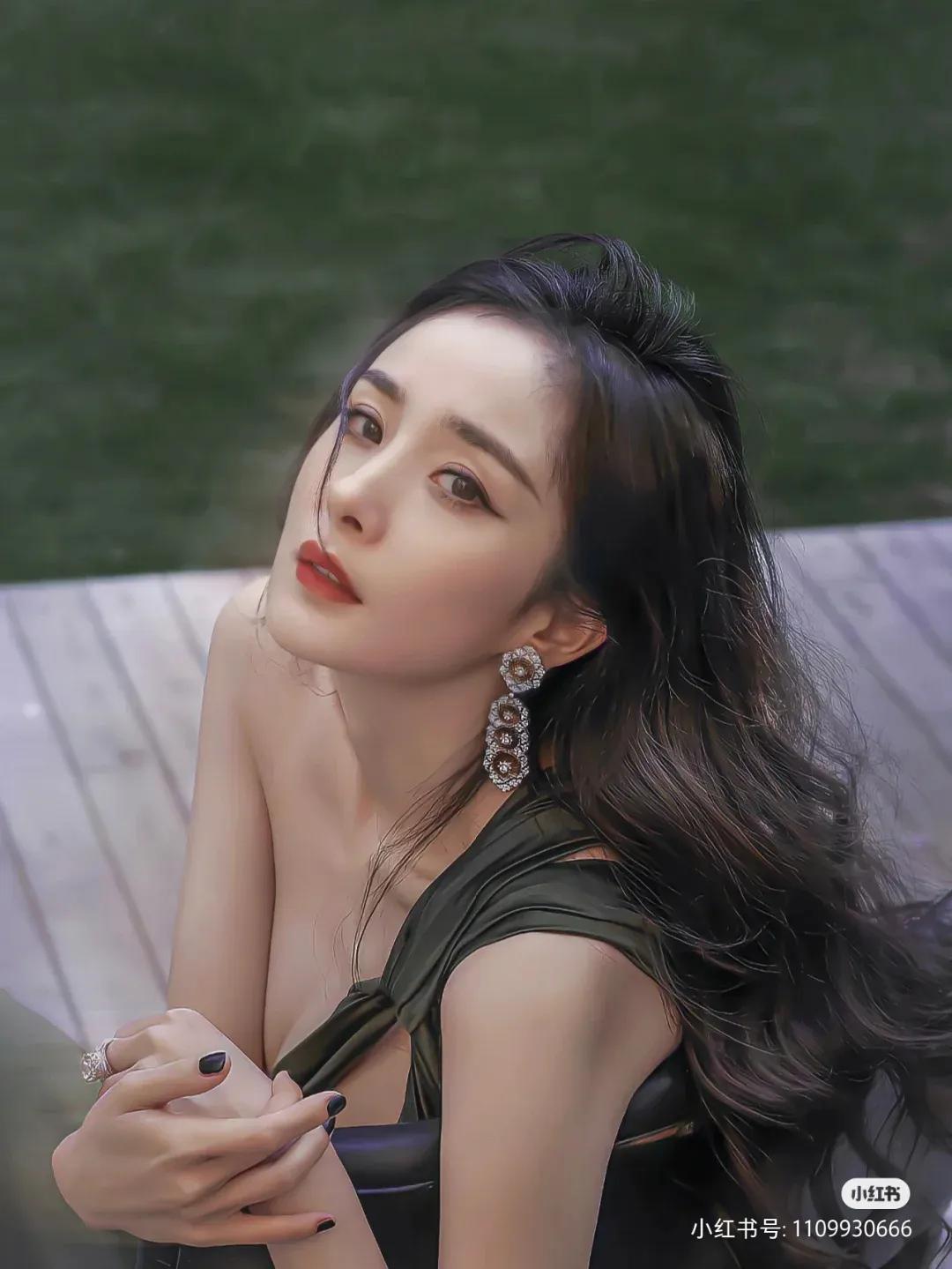 杨幂大女主｜爽文里的人间清醒富贵花