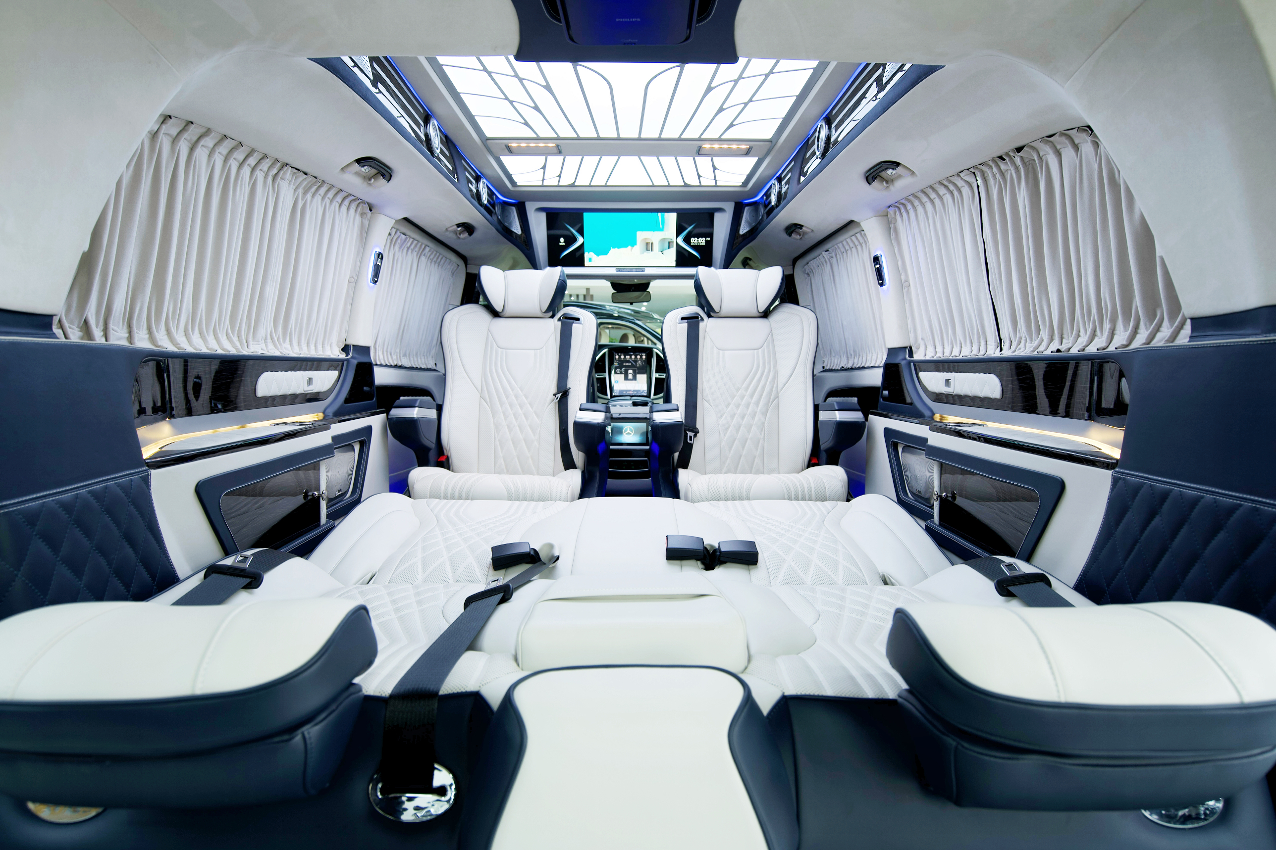 奔驰高顶威霆商务车现车优惠3万