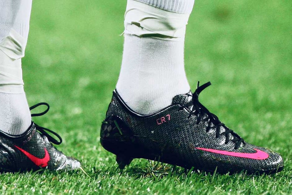 Pete郑为澳大利亚国脚打造定制Nike Mercurial足球鞋