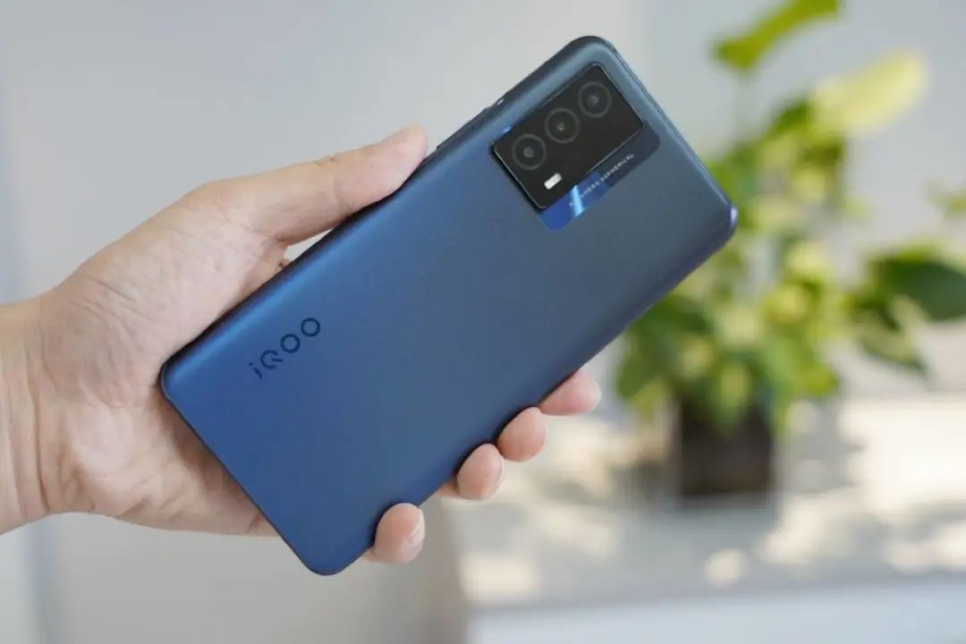 截至六月底，这4款千元机性价比最高，使用三年毫无压力