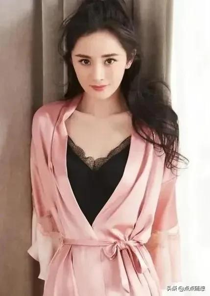 四小花旦之首--杨 幂