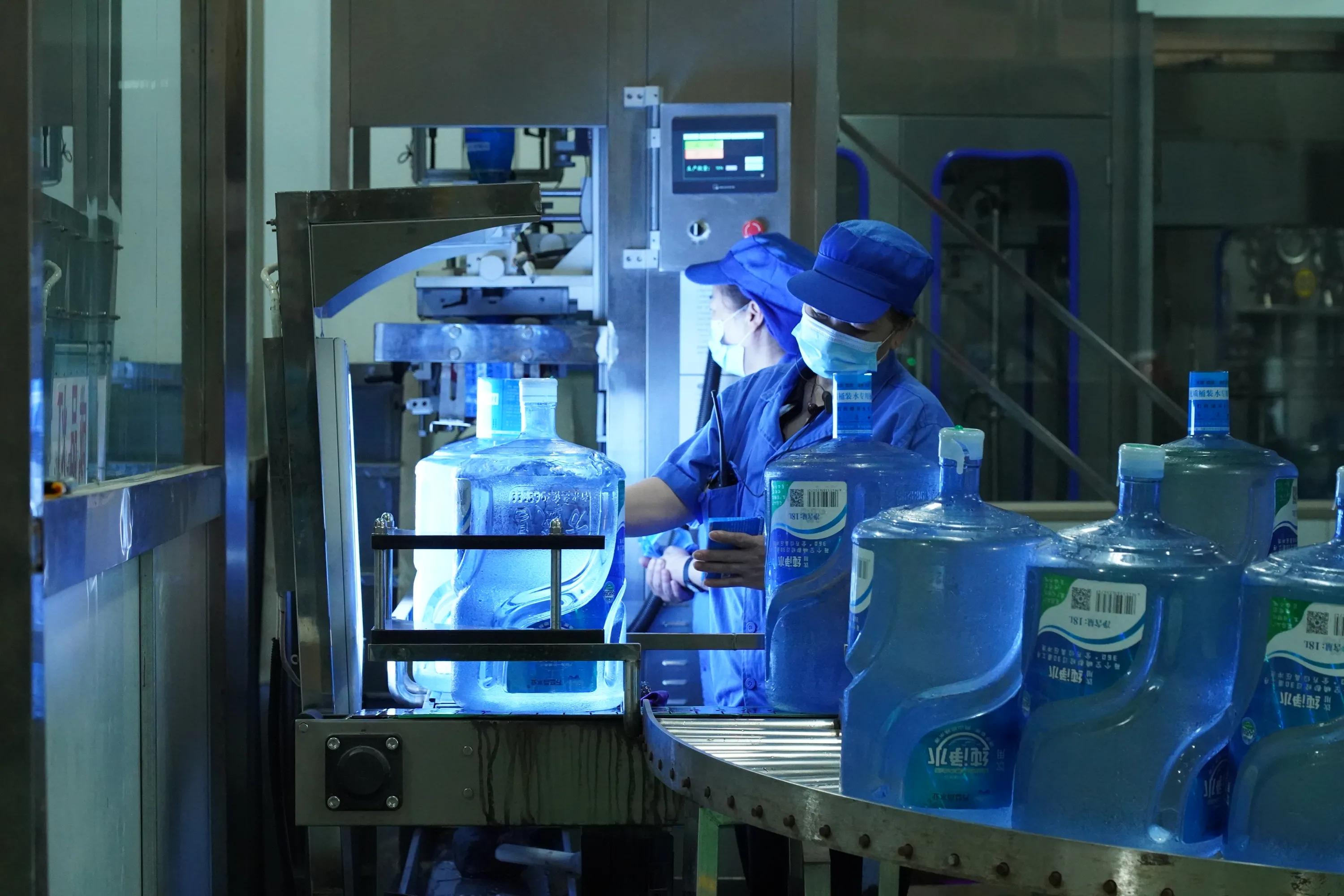 大青山好水敬献青城人 万盛昌水业忆往昔二十四载 不忘初心再创辉煌