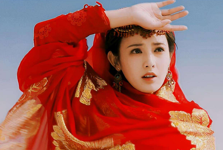 彭小草上演了花滑版的“东宫”，和音乐一起，是谁的DNA在动呢。