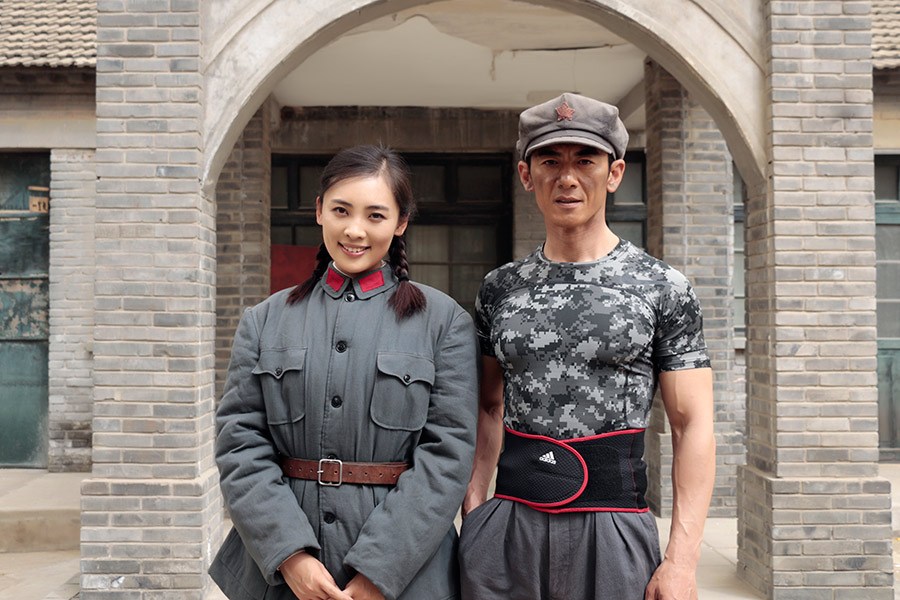 她23岁为国牺牲，初恋为其守墓一生未婚，弟弟苦寻64年在墓地痛哭