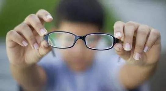 清洗眼镜好方法
