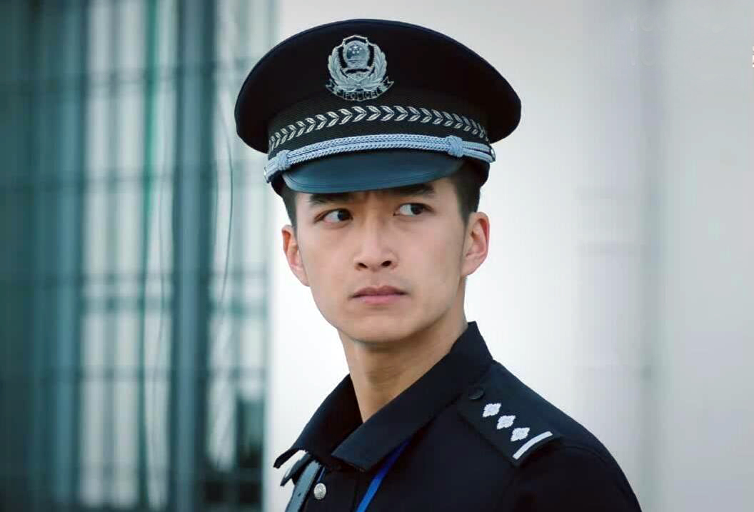 一,冯筱童扮演少年周秉义