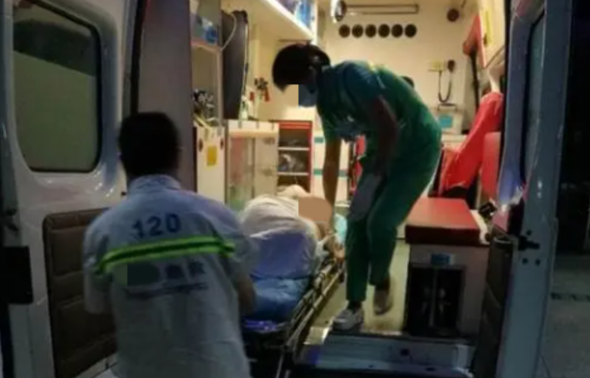 湖北女服务员的坎坷人生