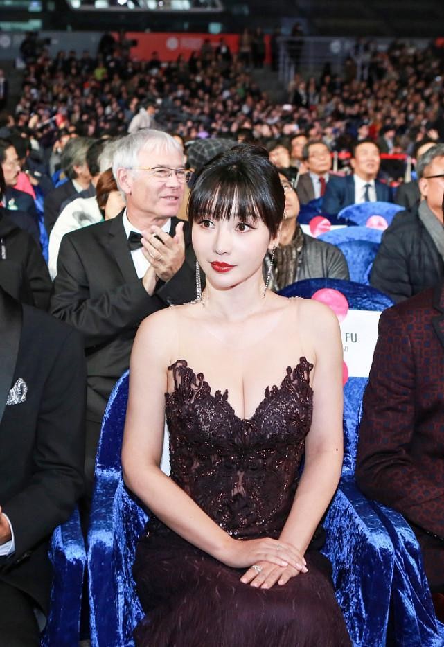 黄灿盛喜欢柳岩吗 黄灿盛现任女友曝光图片