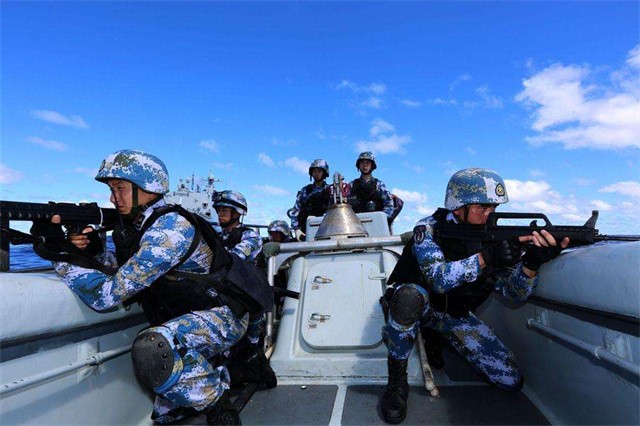 ̨��һ���������⣬��ž���Ҫ�ѱ���Ͷ�䵽̨���Զ�������