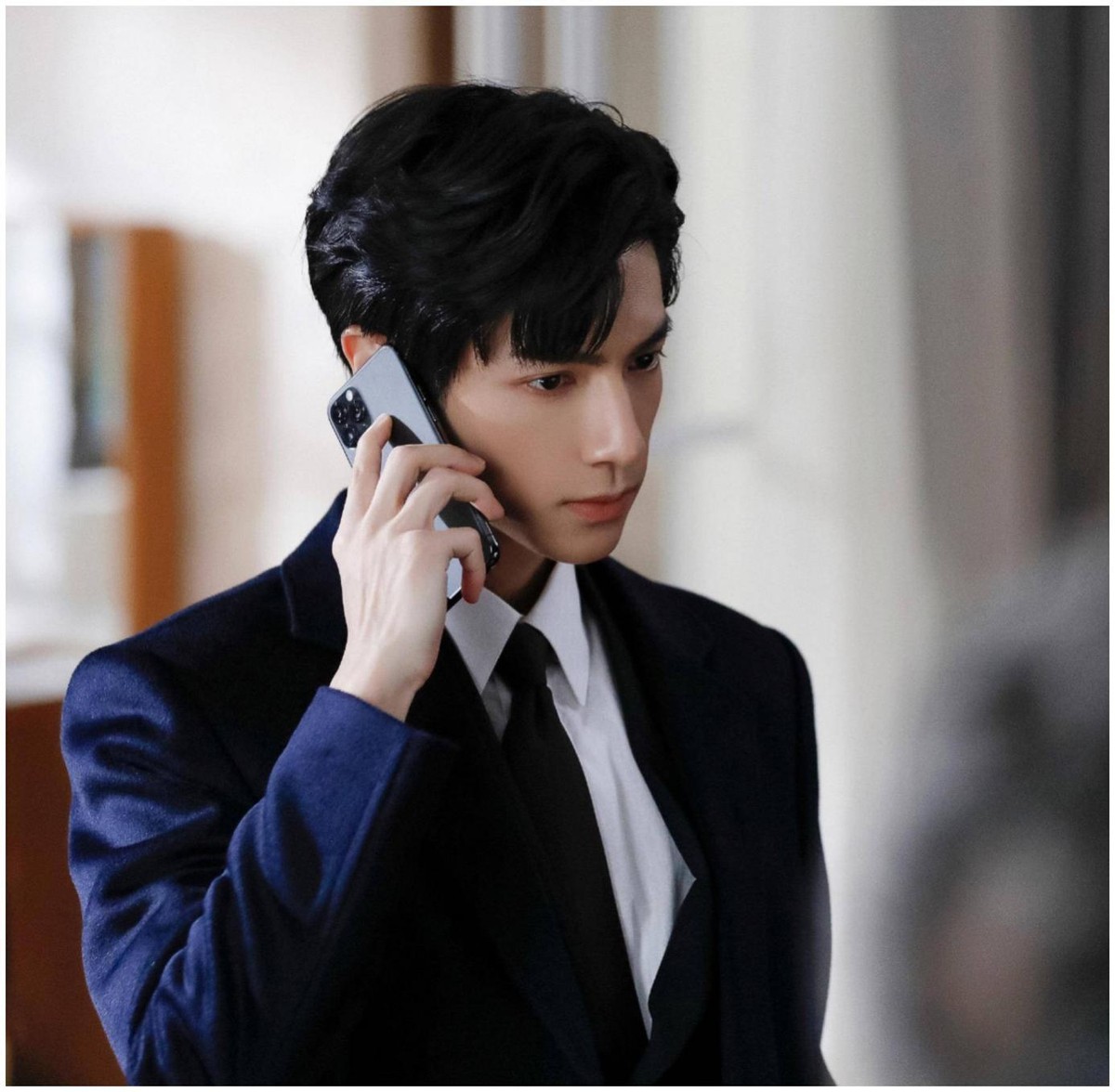 穿西装好看的男星只服这16位,个个英俊潇洒,妥妥的男神范