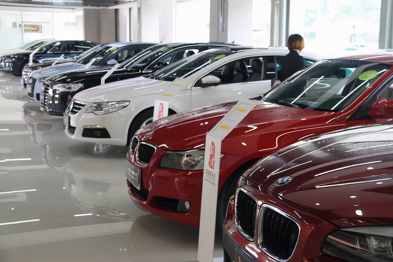 “贫困家庭”建议选择这3个品牌的二手车，故障率低，还是大品牌