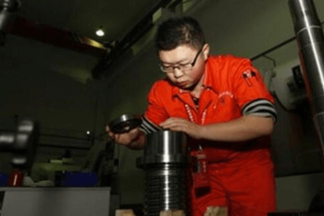 10年前，主动从北大退学转读技校的高考学霸周浩，如今怎样了？