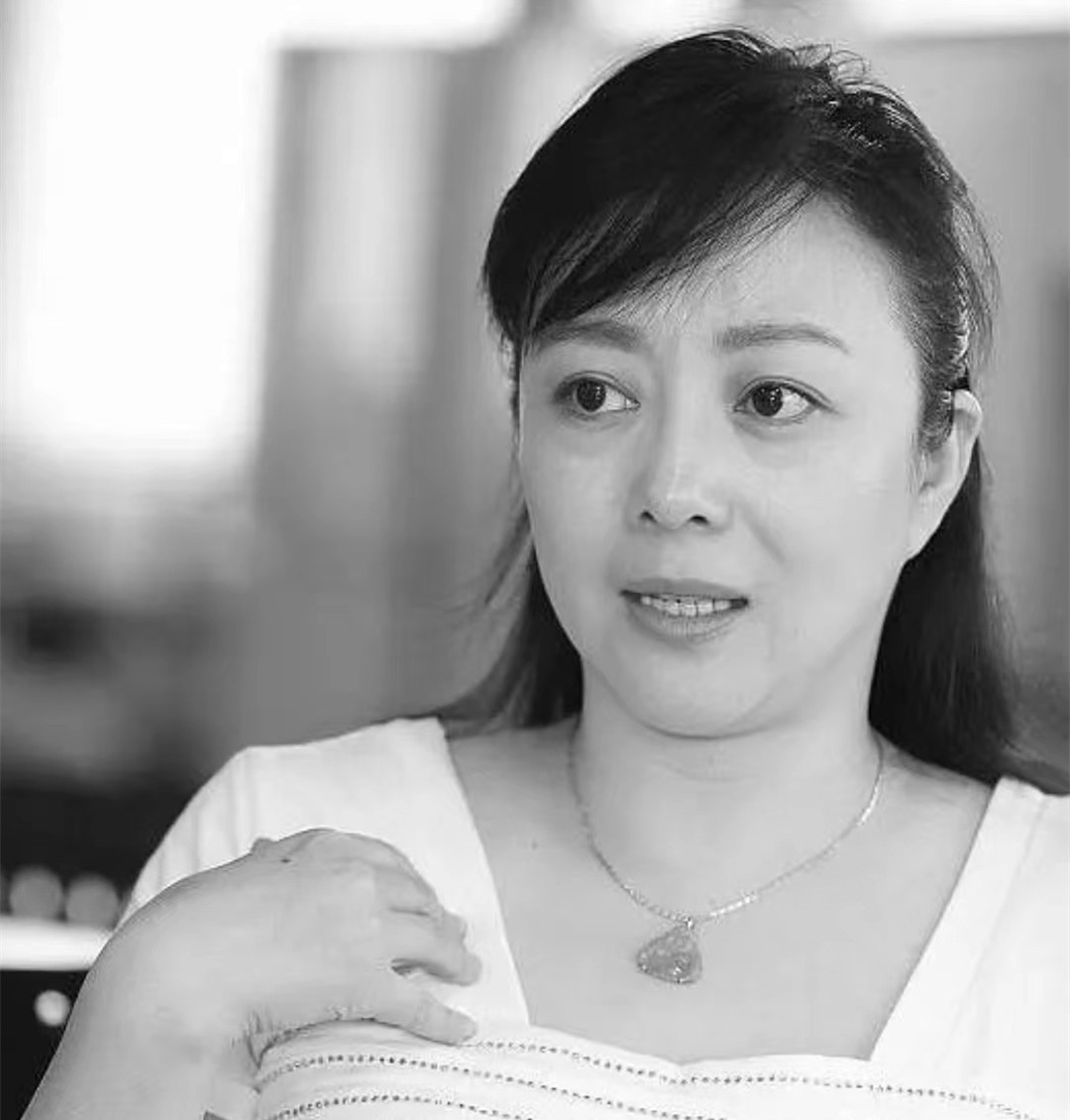 颜值说丢就丢，曾经一眼万年，今成路人大妈，这些女星好难认了