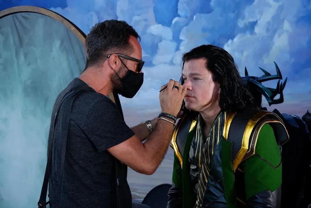 雷神4化妆师曝光一组全新幕后照，锤哥这肌肉...