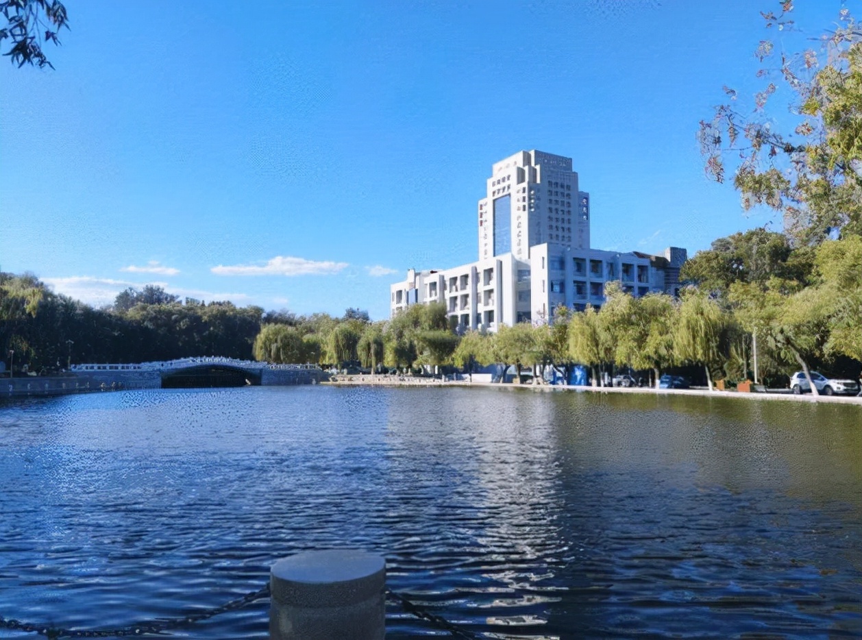 河北大学排名2017最新排名（河北高校排名公布）