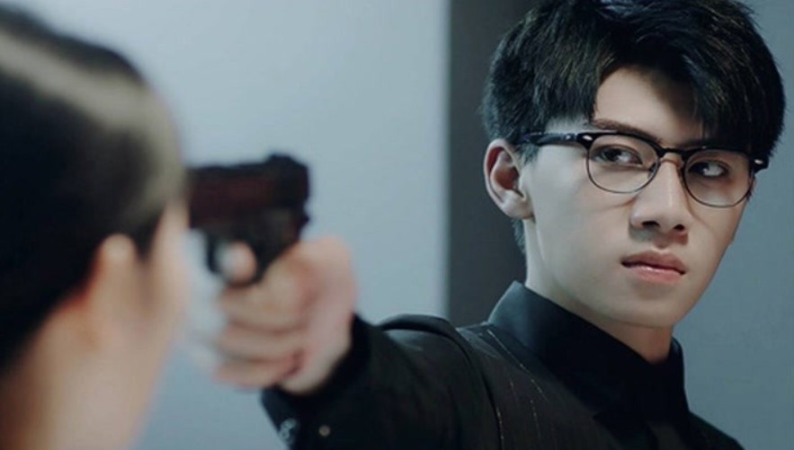 不怕反派坏,就怕反派长得帅!这10位反派男演员,个个演技炸裂