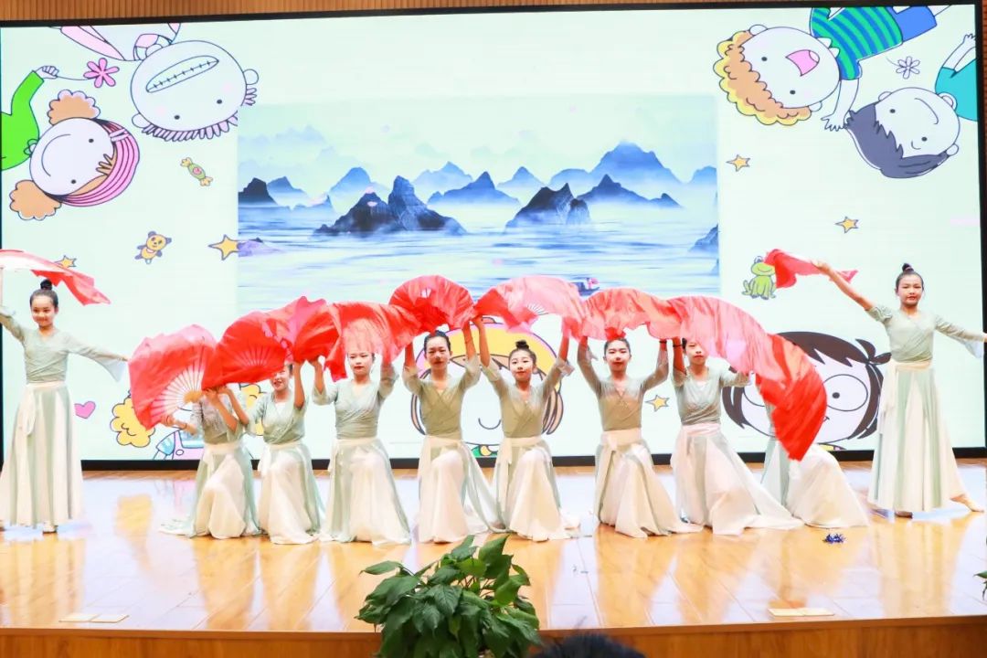彭镇小学第十四届校园艺术节节目海选暨文艺展演活动如火如荼进行