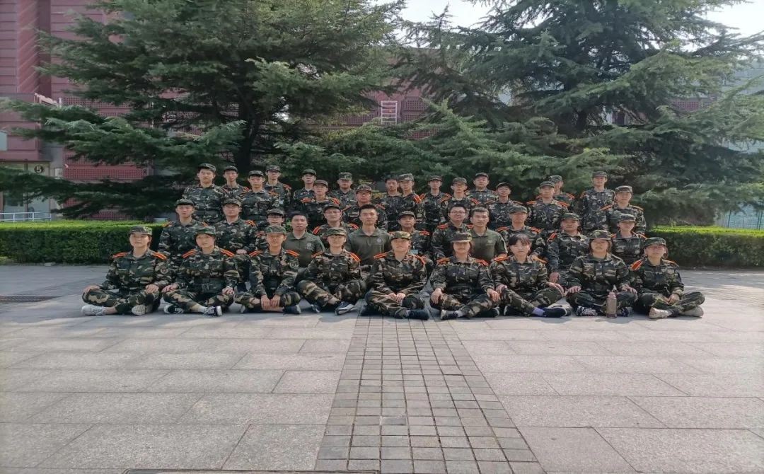 帅气！北京学霸军人：服役部队，负责保密工作，退役复学成为专业第一！