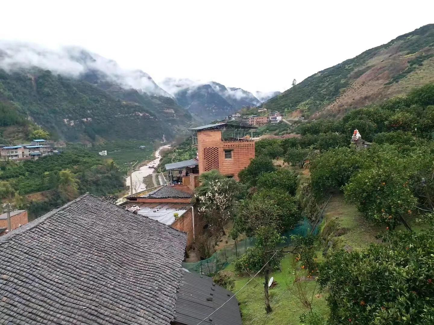 山区农民房屋租给城市人坐收租金？农民当房东需6个条件，有案例