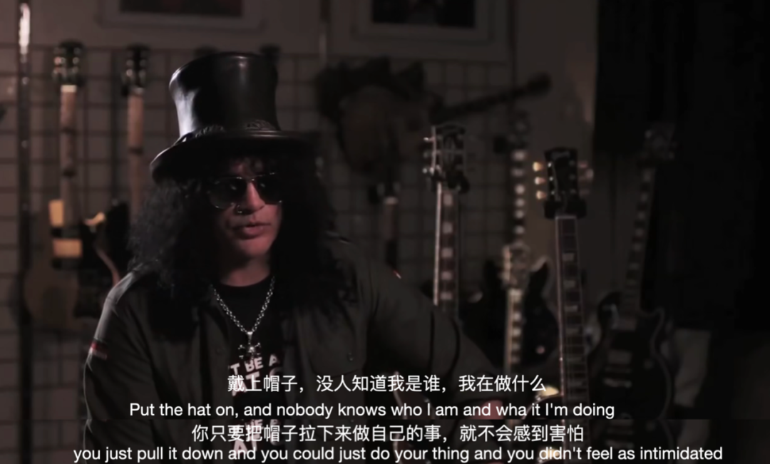 顶流巨星遭封杀？因家暴跌下神坛，还被质疑不会演戏，全靠服化道