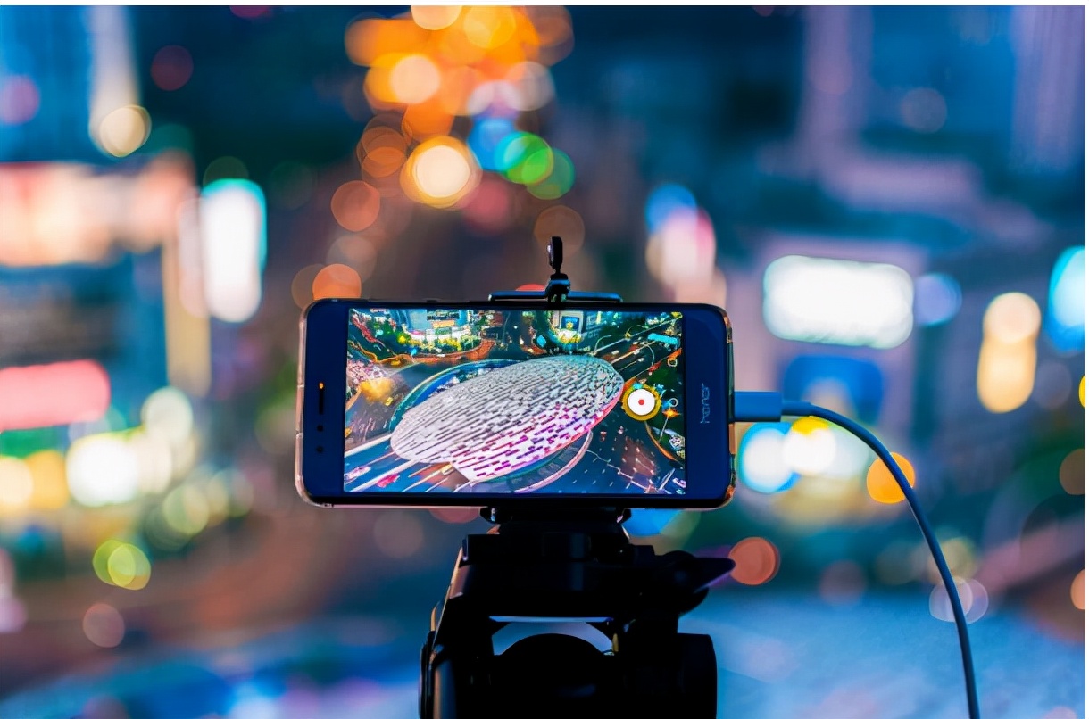 高利润行业已显露，大学生们已经赚得盆满钵满了，看其中有你吗？