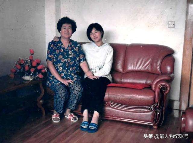 独生女曹茜：父母送她出国留学，她却21年不回家，到底是为什么？