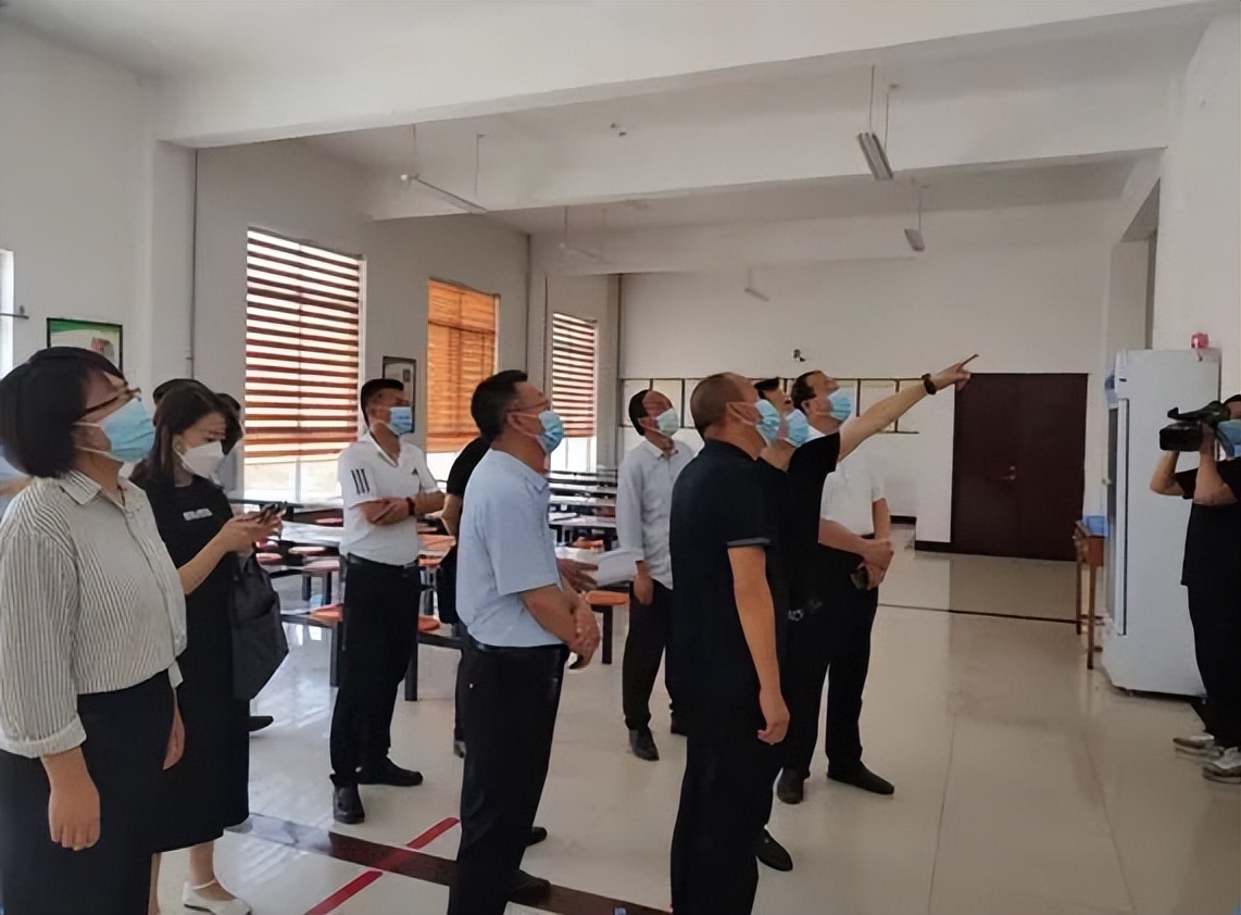 慶陽市委政法委督查調(diào)研平安校園創(chuàng)建和掃黑除惡斗爭教育領(lǐng)域亂點亂象專項整治工作