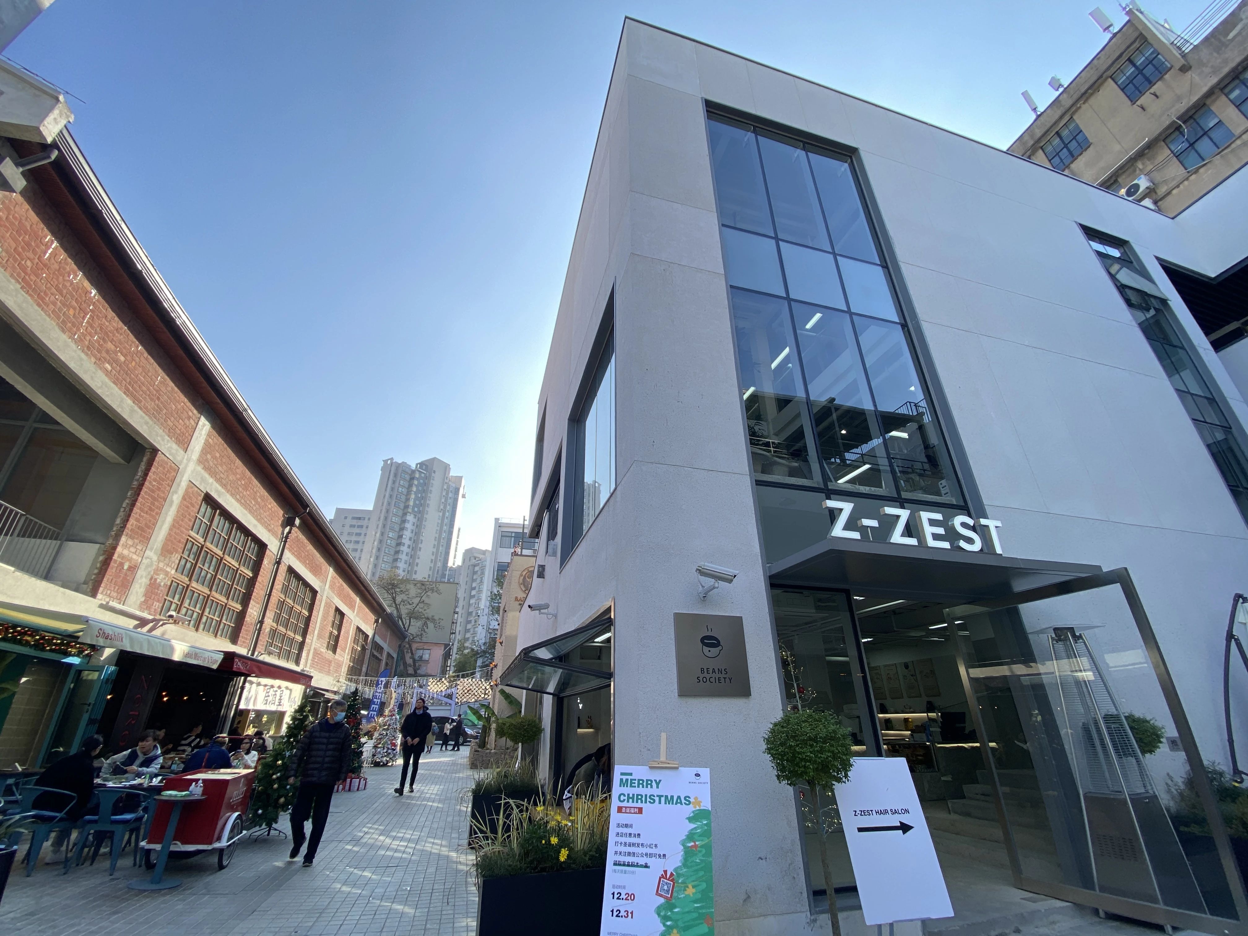 魔都这个小菜场变身“潮”地标：绝美天台、岩洞餐厅、啤酒屋……冬天也能过得火热
