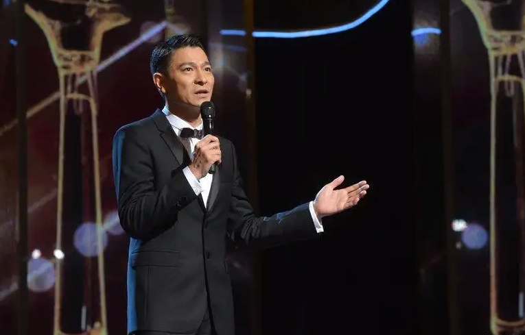 刘德华曾帮助过很多后辈新人，为何偏偏只对张柏芝表示不满？