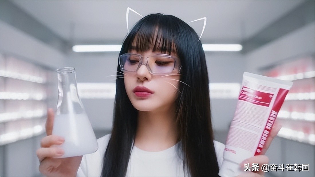 韩国当红女艺人被曝区别对待大小广告品牌，网友怒骂刚火就飘