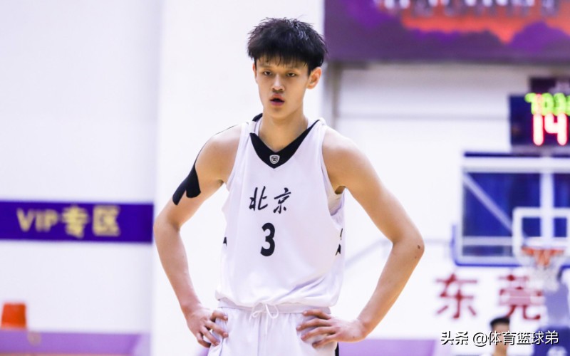 为什么nba球员不经过选秀(真没希望登陆NBA了？但小将仍在坚持，因为他想强斩一份NBA合同)