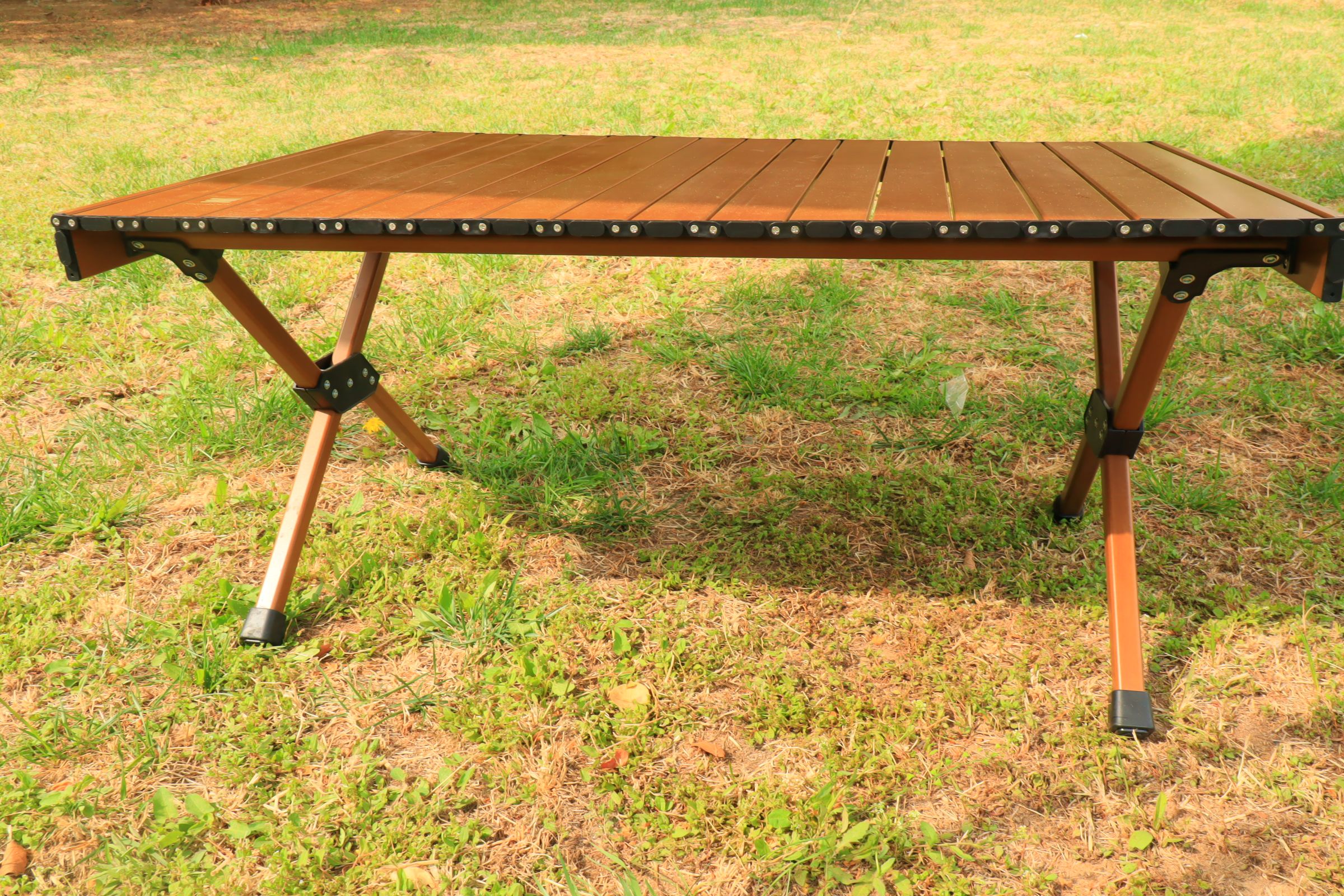 哪个牌子蛋卷桌好(轻便好用的蛋卷桌,让出行更加方便) - 114货源网