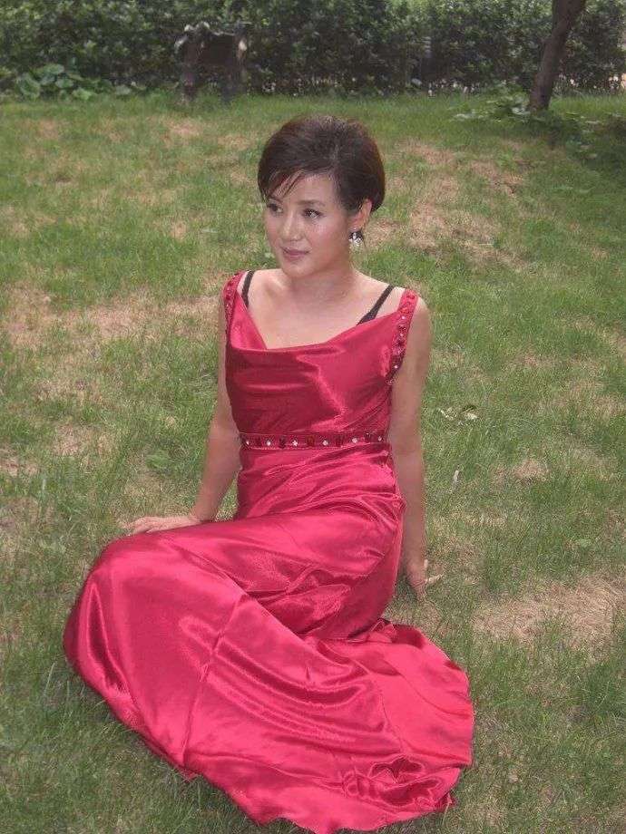 狗血、争产、低调的幸福，5位央视女主持的豪门婚姻，好像都全了